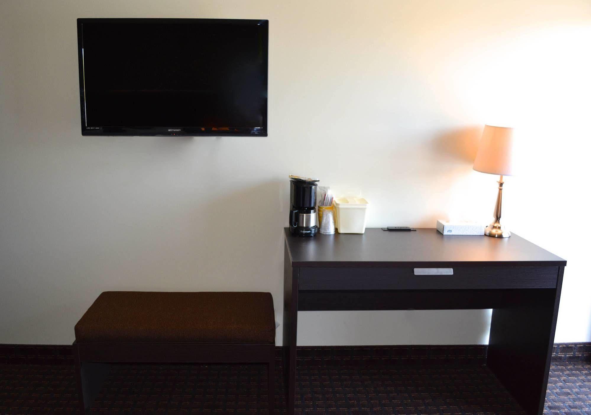 Hotel Le Principal Granby Zewnętrze zdjęcie