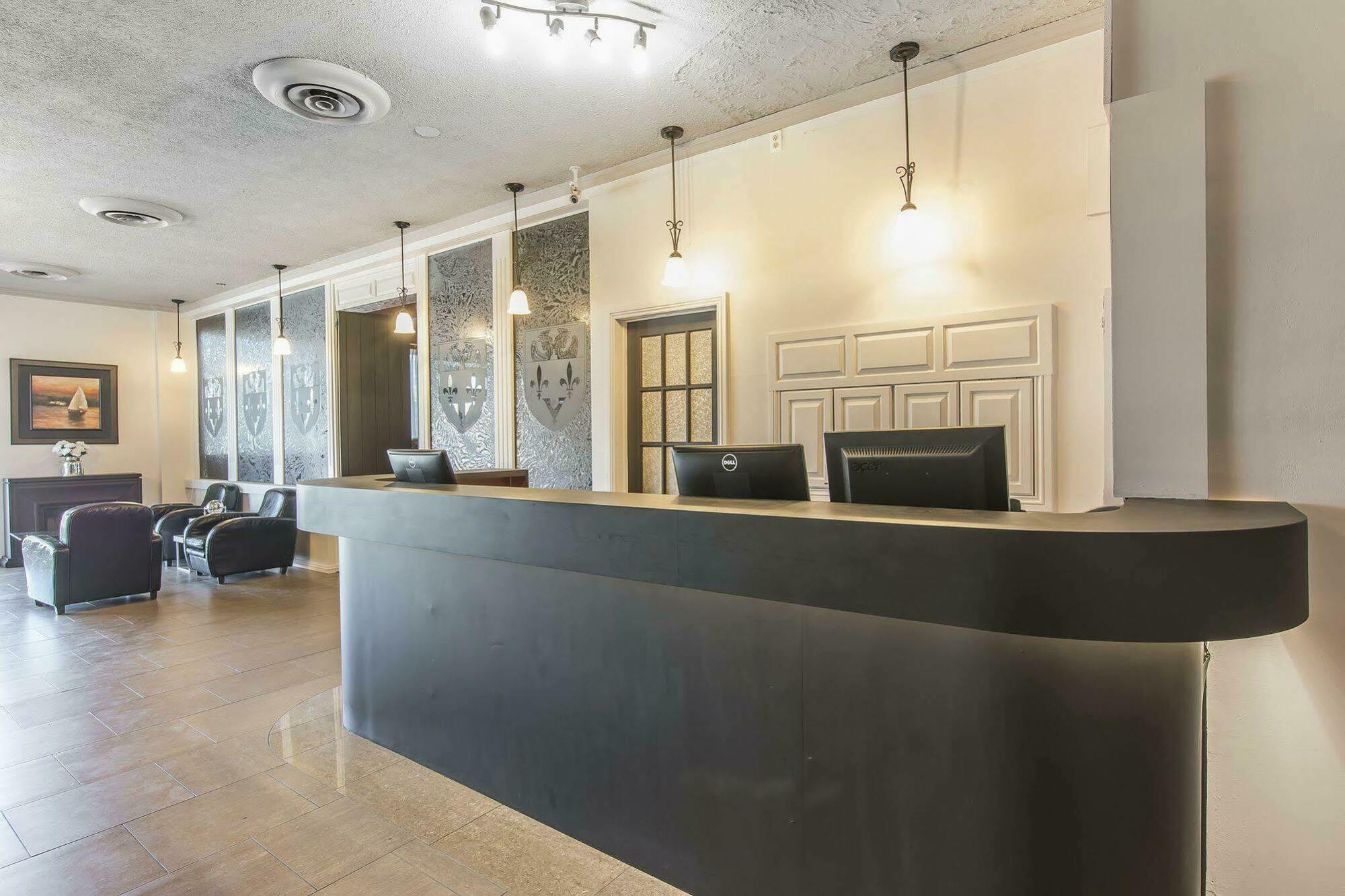 Hotel Le Principal Granby Zewnętrze zdjęcie